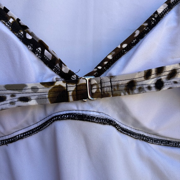 Kenneth Cole New York -Animal Print One-Piece Swimsuit, size L - Picture 6 of 6